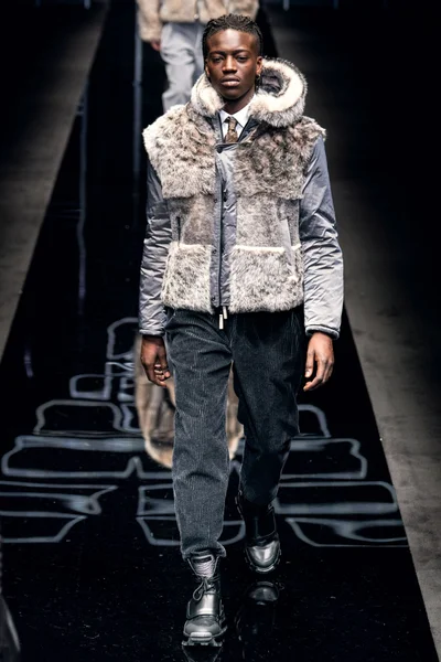 Look 98